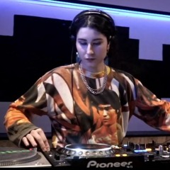 Rita Maomenos @ Maxi Radio