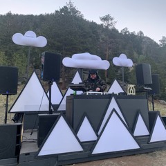 Sunrise On The Mountaintop Mixed By DJ CB₁