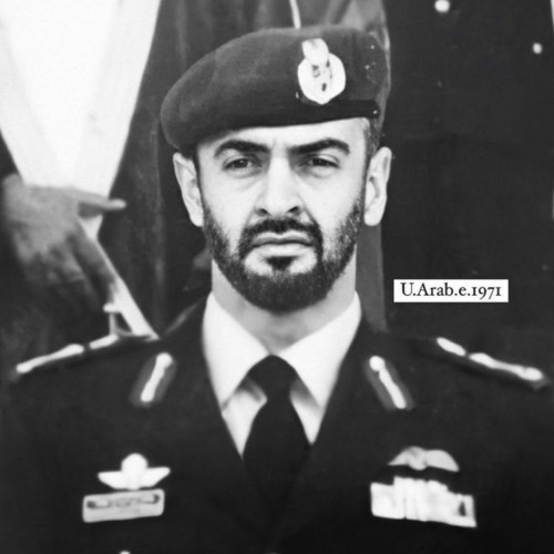 وردنا الحرب لعابه