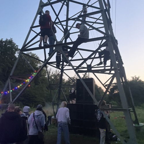 TeuftufTafTouf            FreeTekno/hardtek//hardfloor/pumpTribe