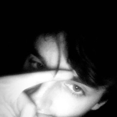 مجروح وجرحي منك انت السبب في عذابي