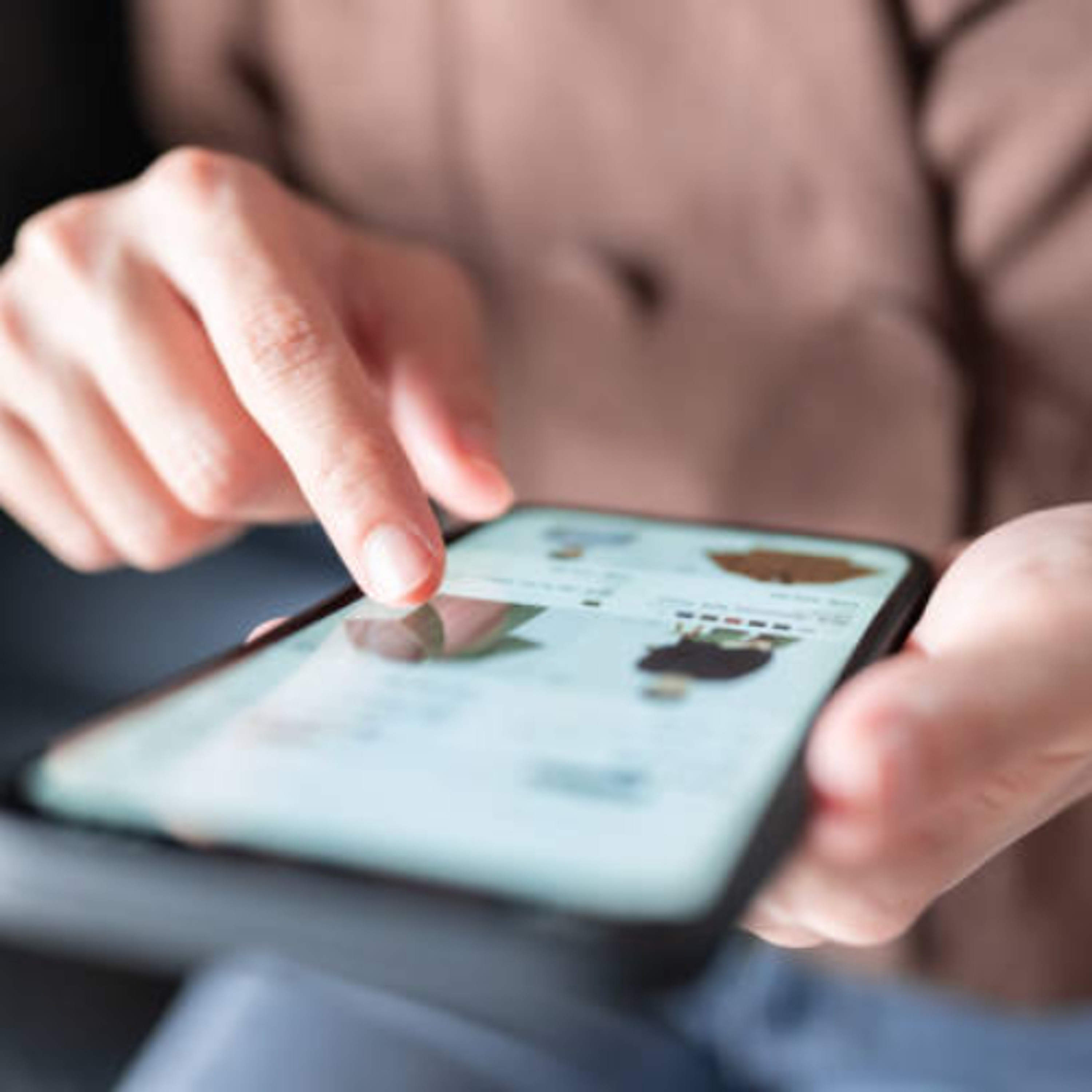 Are we spending too much on online shopping as the UAE leads the world in mobile shopping (03.7.25) episode artwork
