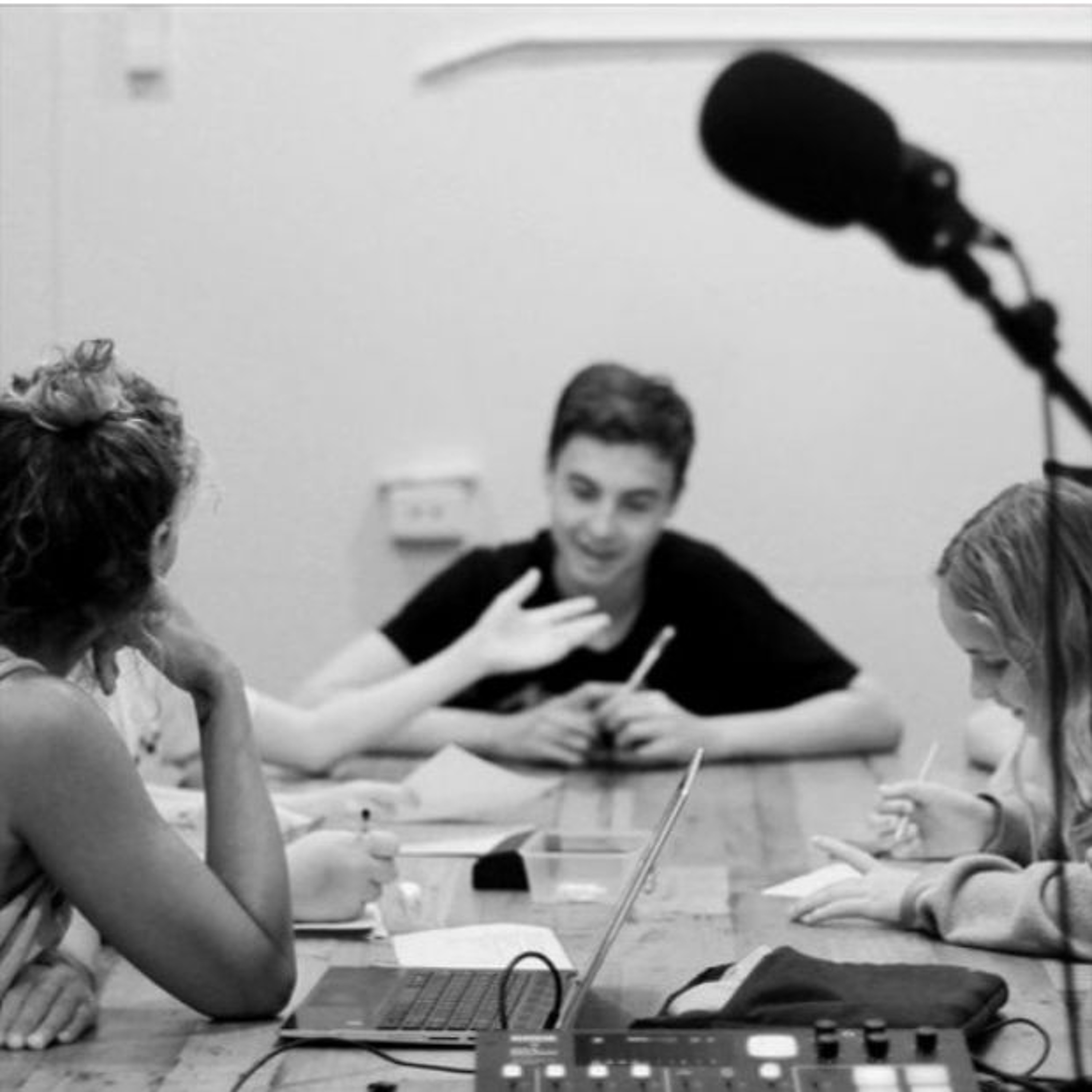 CHOPSUEY ROAMING RADIO