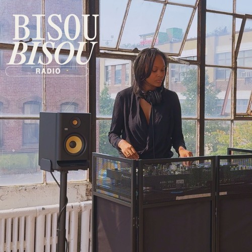 Upbeat House Mix In a Sunny Brooklyn Studio | Set 28 | Caire (Bounce, Dance, Edits)