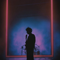 About You x Robbers - The 1975