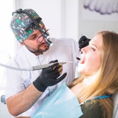 How Do You Describe the Best Cosmetic Dentist?