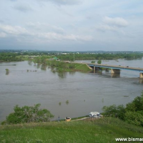 Stream episode Navigating the Missouri by Radio Bismarck Mandan podcast