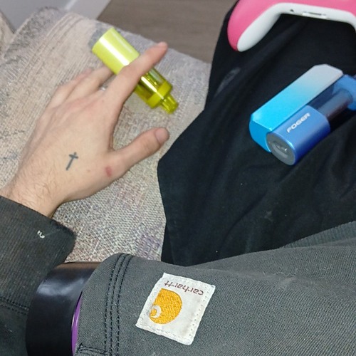 hellacold - ion go on dates (onehotnife)