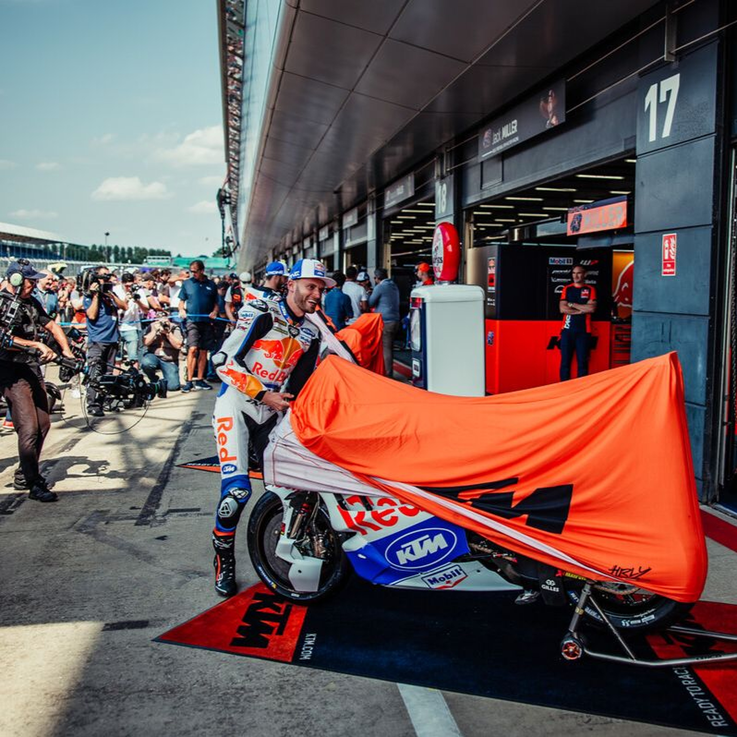Episode 426: Post-Silverstone MotoGP listeners questions & latest gossip
