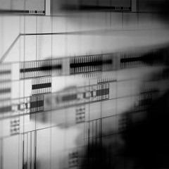 Nine Inch Nails - Ghosts 20 - III (iSYS Mix)