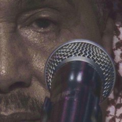 لا تملّين الشعر وانا القصيدة