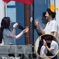 Billie Eilish strap Viral - Billie eilish photos strap leaked