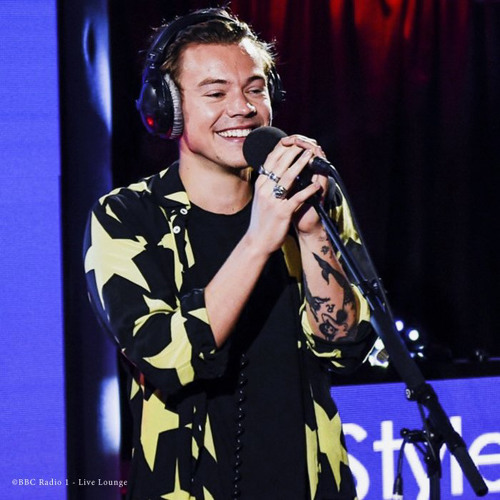 Stream The Chain Harry Styles (Fleetwood Mac cover) by Larry is real