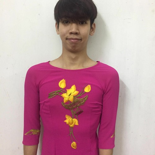 Con Cá bơi trong nước