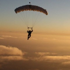 Louebeatz - Like A Parachute ( Extended Mix )