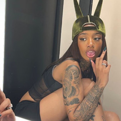 nicki minaj & gwen setfani - super freaky girl x luxurious
