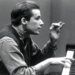 Glenn Gould sings Bach