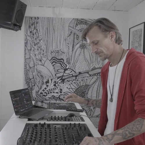 Lost in White Coccoon "1hour mix"