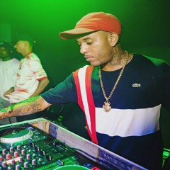 NOVINHA EMPINA A BUNDA HL TA TOCANDO (( DJ HL DE NITERÓI ))  BEAT FINO 2022