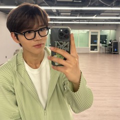 𝒂𝒊𝒄𝒐𝒗𝒆𝒓 ⸝  What is love  ⋆｡˚☽˚｡⋆