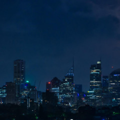 OTRA NOCHE X YOUNG ALLEN