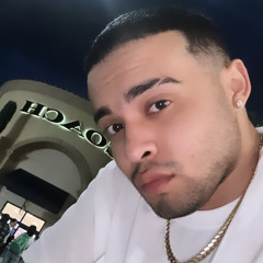 YLL WANT TO KEEP IT FRIENDLY WENT DA 9 PRESSES DA ISSUE AINT LIKE DAT IN MEDELLIN BBY