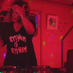 Live @ The Razor-N-Tape Record Shop