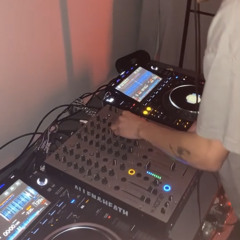 ALL things house🏠🎶