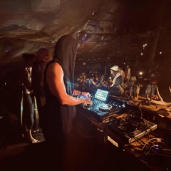 Fire Flies Forest II 🌳🪲🌌