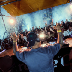 DJ Babatr live at Orbit Stage, Paradise City 2025