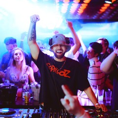 Oscar Albuquerque Bday @ SINTEZE at Club Vibe [1AM]