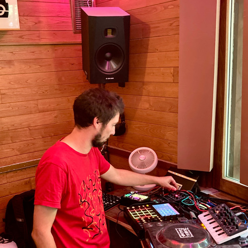 An Hour of Thin Consolation w/ Sublyme Diagonal @ Kiosk Radio 18.08.2022