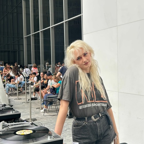 MoMA Nights with Andi (SYNTHICIDE) 08-04-2023