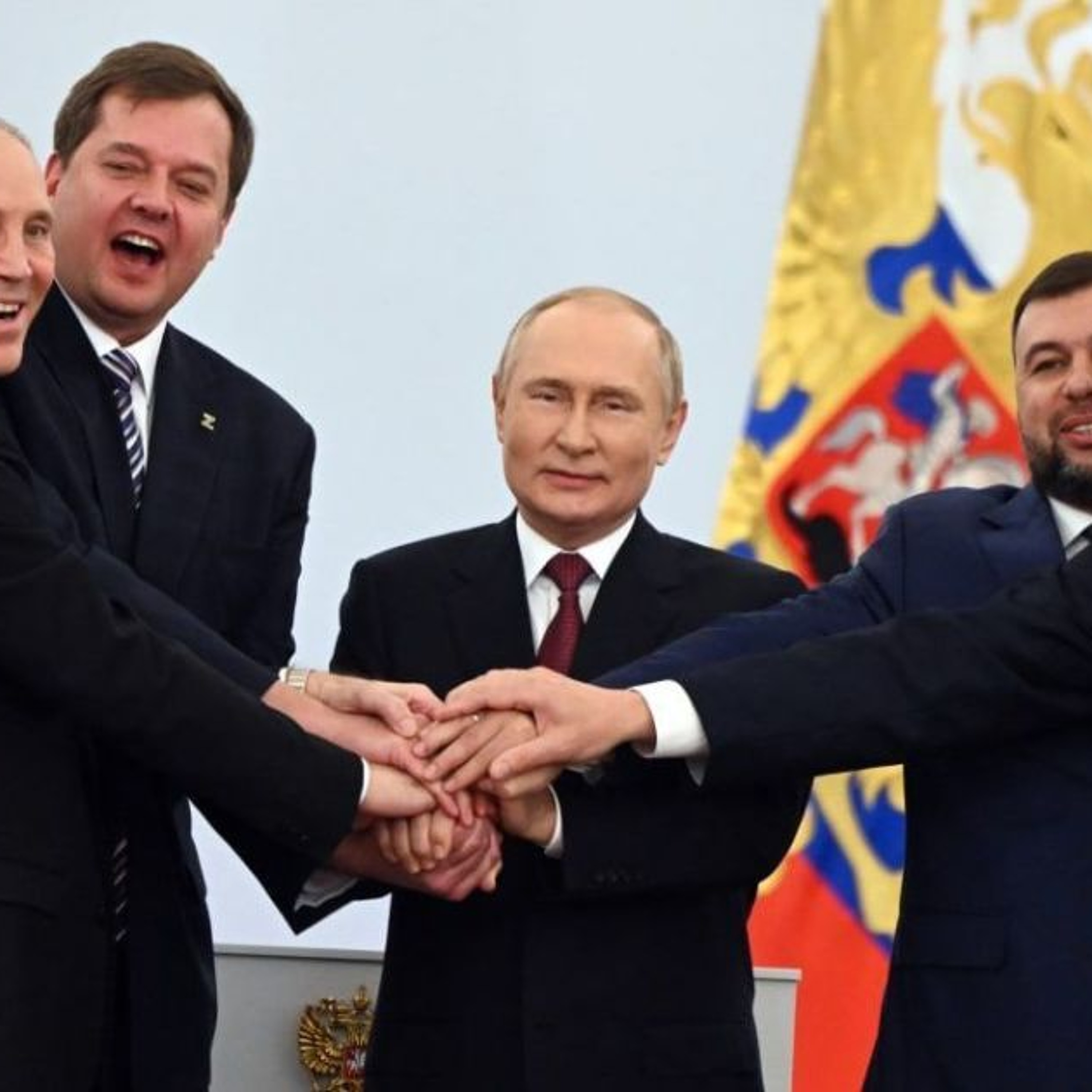 Як між колаборантами й росіянами розподіляють посади на окупованих територіях episode artwork