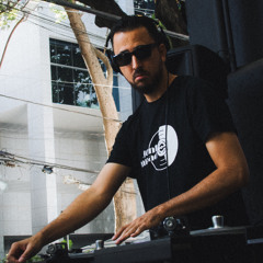 DJ Guimyts ao vivo no Cria Café (45's Funk e Disco)