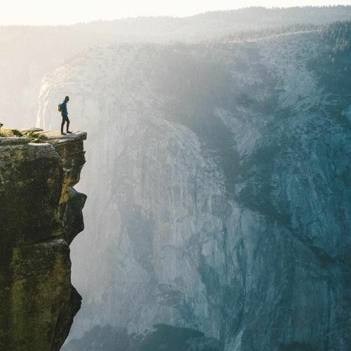 ومِن النَّاسِ من يَعبُدُ اللهَ على حَرف .. إيَّاكَ والتردد! - د. أحمد عبد المنعم