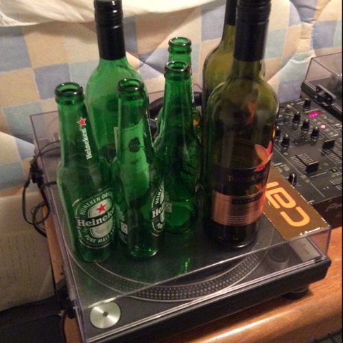 L.I.C - Who's Gonna Get Drunk With Me Ft. Chiman 101 (Cuts by Victor Vector)