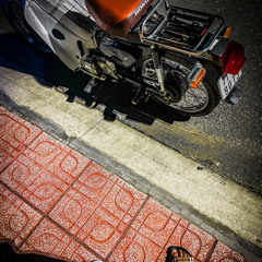 Người Khóc Cùng Anh