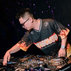 YEU NGUOI VO TAM x WRONG TIME x TRAM DUNG CHAN REMIX HOT TREND