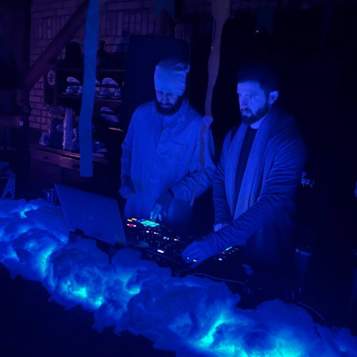 Unlocked b2b Verteller - Quiet Words