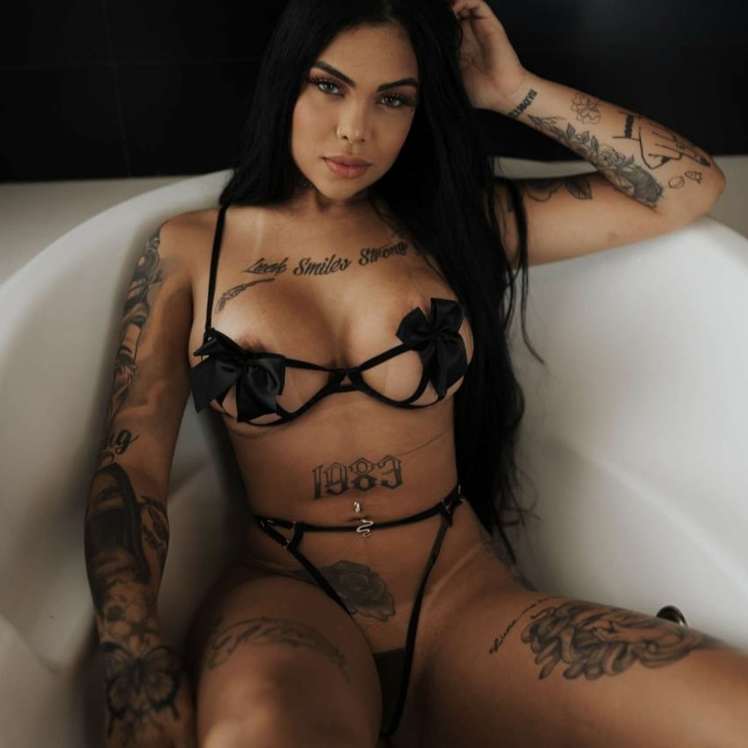 Dj nathi rodrigues pelada