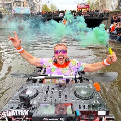 Chaotic DJ Set on Kayak in Amsterdam