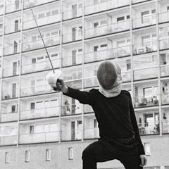 TL Premiere : Bob Knutton - Not Here  [Periphylla]
