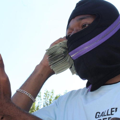 Dee Aura - Trust Nobody Pt 2