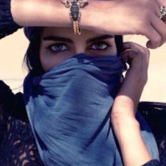 مساعد الرشيدي |  ‏ماعندي أحلى من شهدك إلا شهدك  ‏ولا عندي أغلى من غلاك ولا غلا
