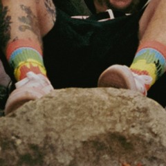 His Foot Stance.6-On The Rocks