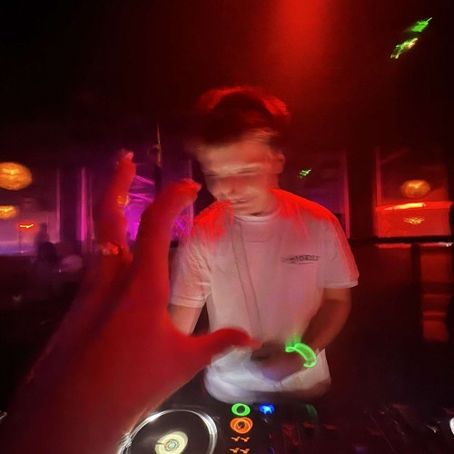 throw it up - dwsxn (free download)