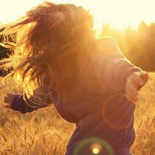 Announcing Venus Abalero as a Permanent member of Grooveclowd----Happy Days In The Sun