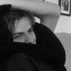 صعبه التحبه بكلشي مايتذكرك .