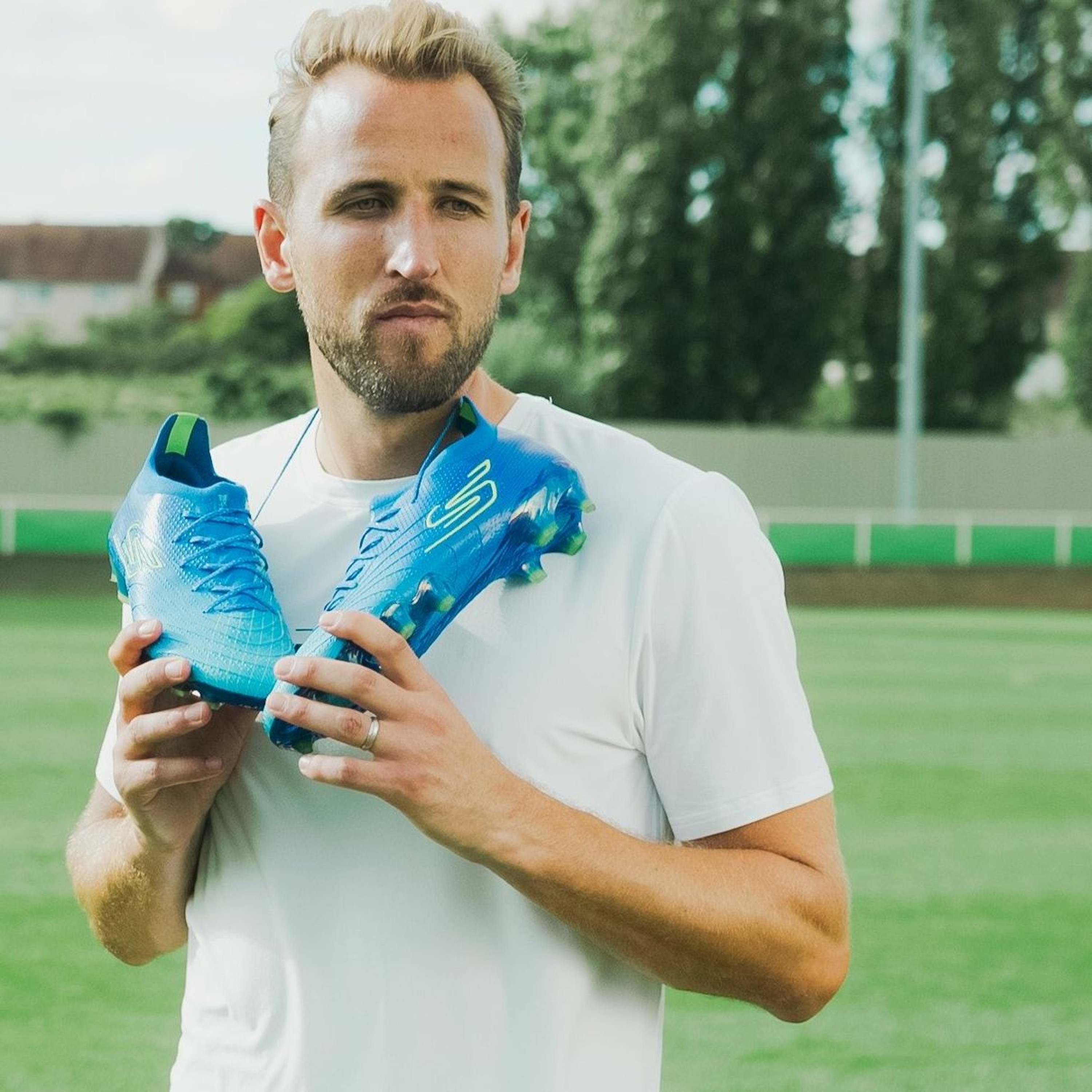 Vikulok Dr. Football - Harry Kane fer í Sketchers skó